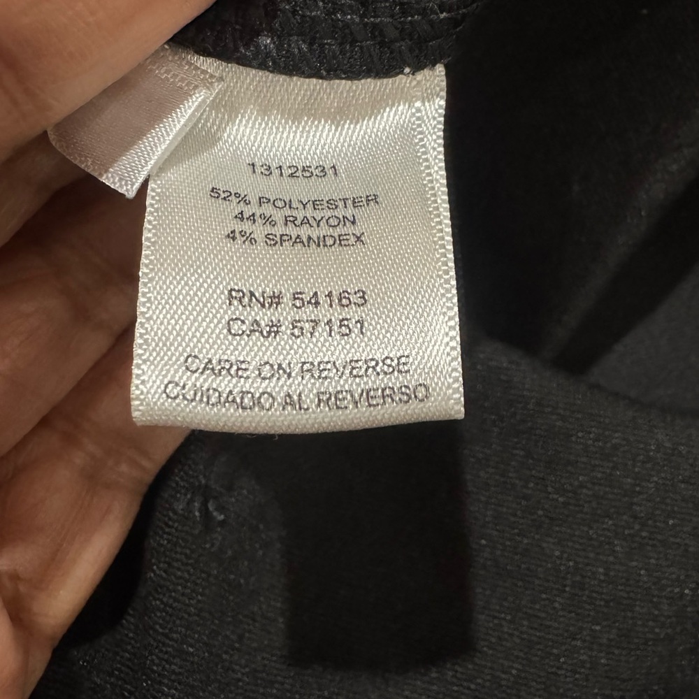 NWOT DKNY Pull on Black Slim Fit Pants Size L - Picture 7 of 7